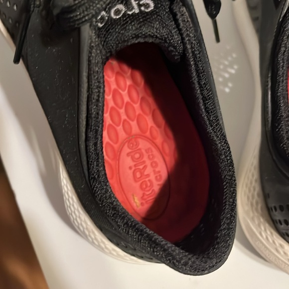 Lite  ride by crocs women’s lace up shoes - Picture 9 of 9